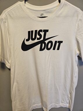 Nike White Short Sleeve Tee with Black 'Just Do It' Logo